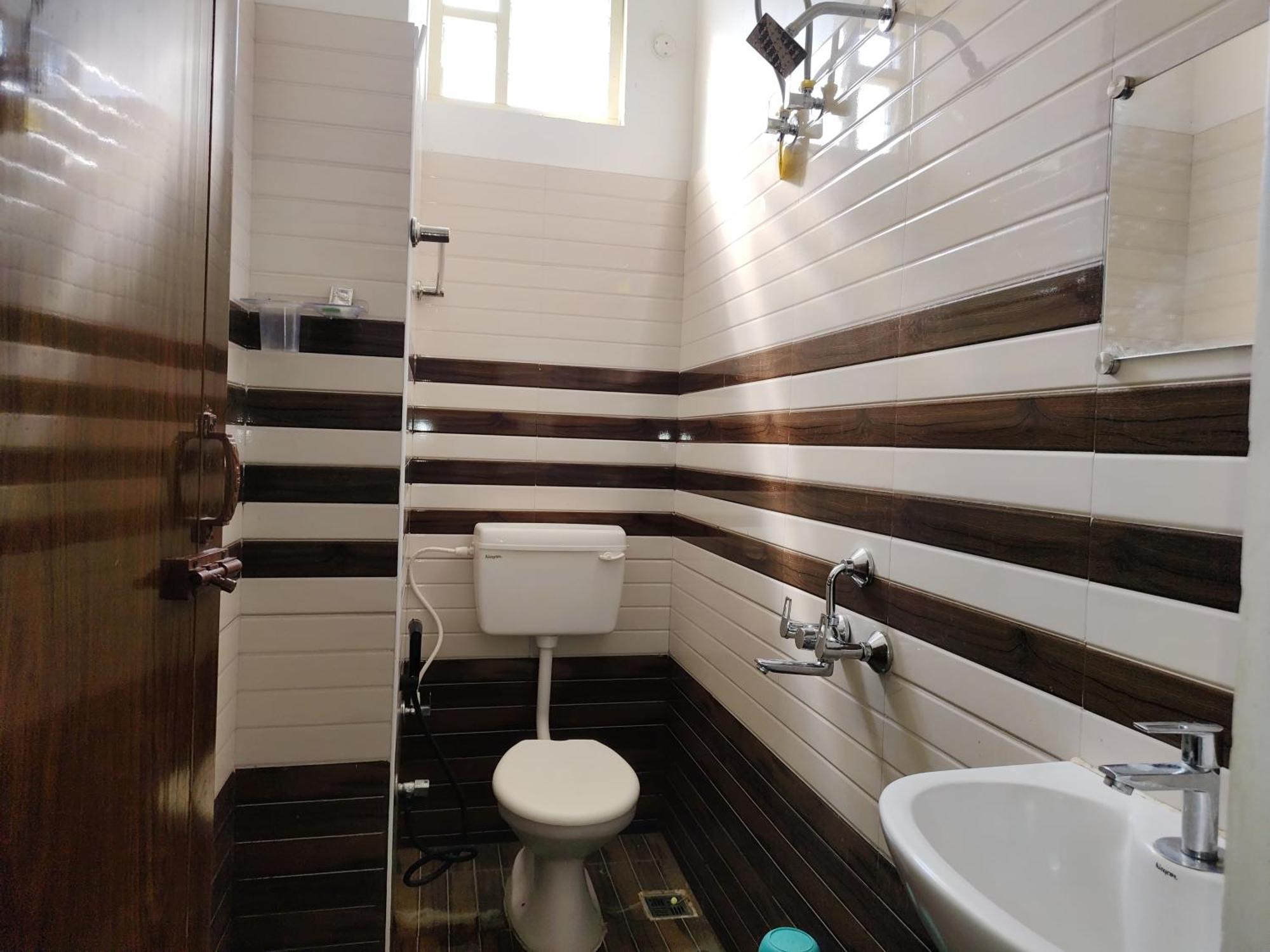 De' Capital Hotel Puducherry Eksteriør billede