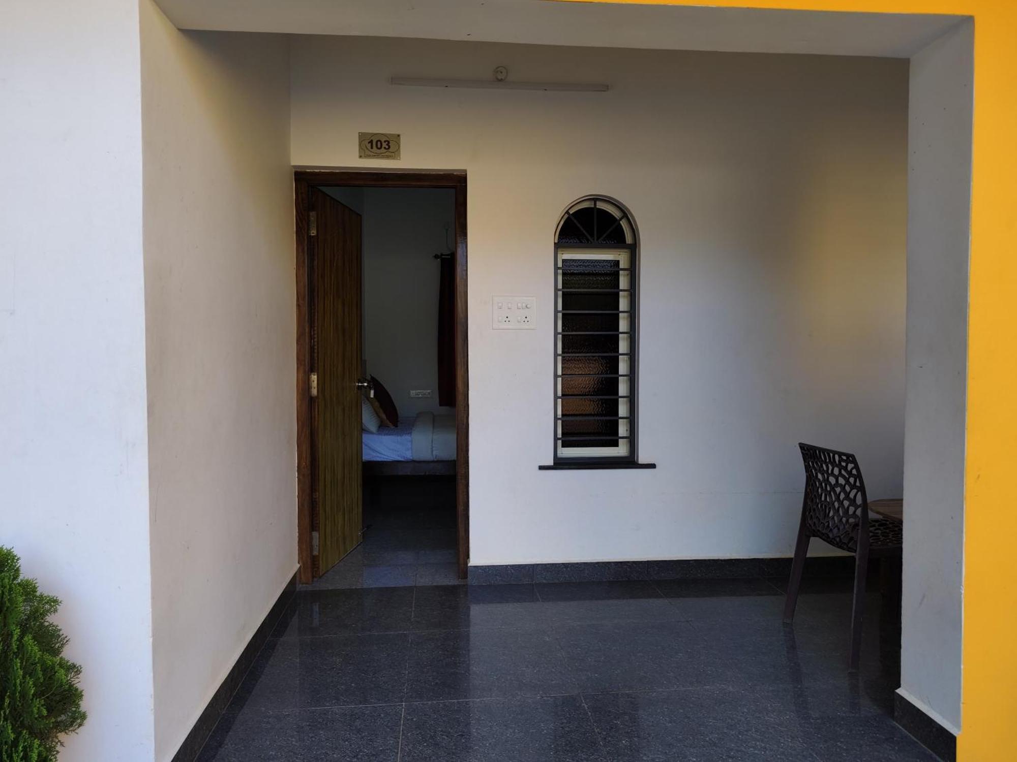 De' Capital Hotel Puducherry Eksteriør billede